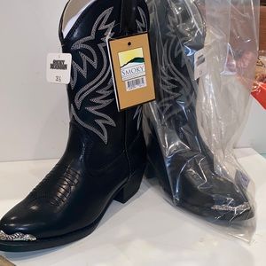 Brand new first time out the box cowboy boots sizes 1.5 & 3.5 (boys)